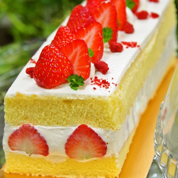 Hmで簡単 苺のショートケーキ 誕生日や記念日にも レシピ 作り方 By ももら 楽天レシピ Hmで簡単 苺のショートケーキ 誕生日や記念日にも レシピ 作り方 By ももら 楽天レシピ
